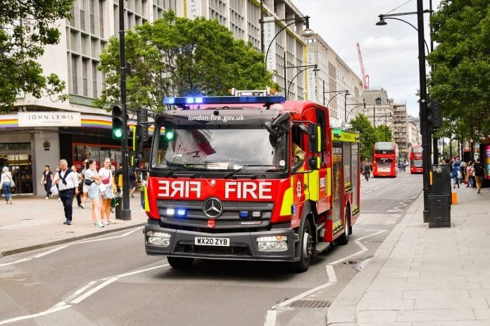 London,,England,,Uk,-,27,June,2023:,Fire,Engine,Of